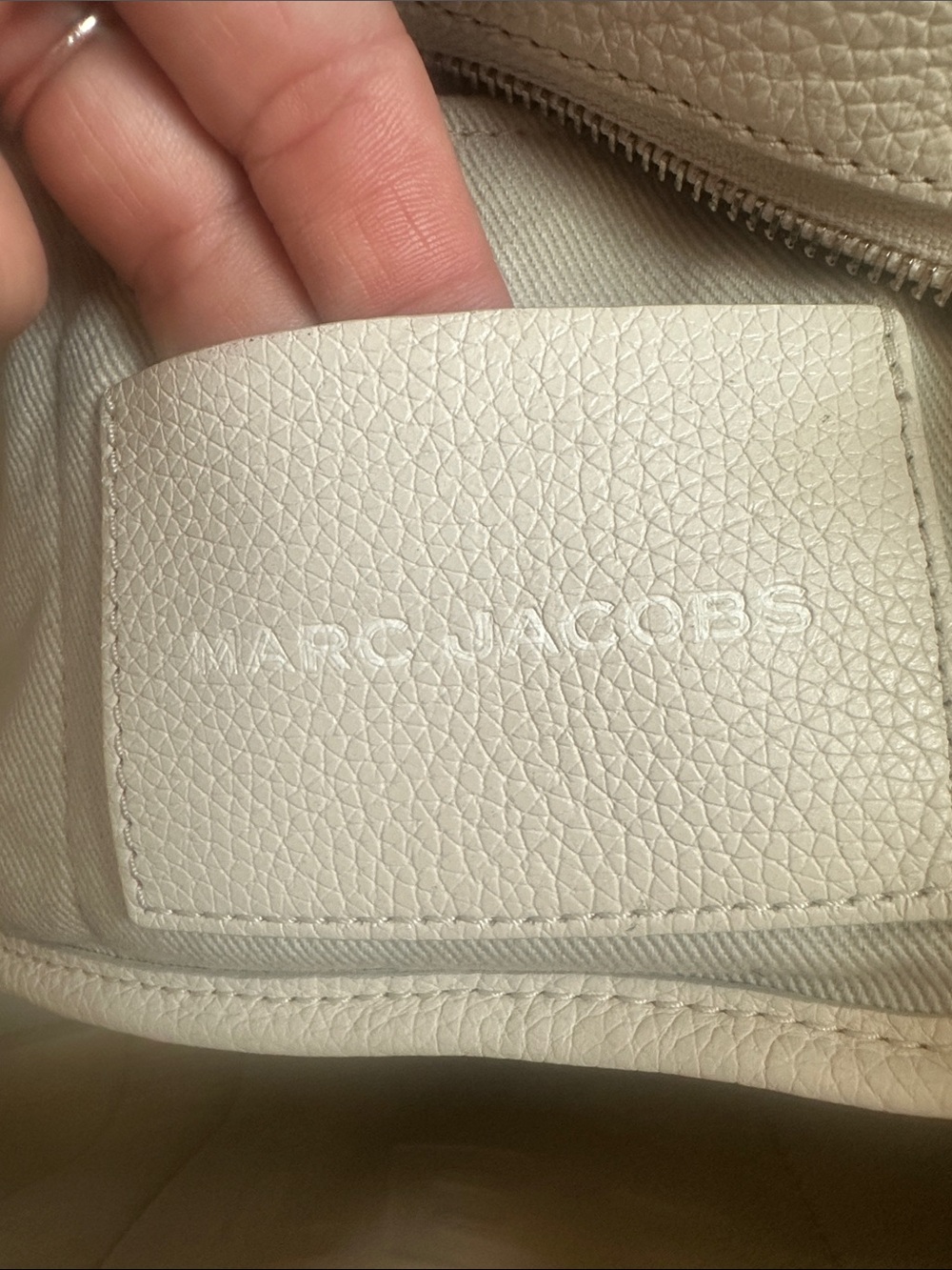 Marc Jacobs Pebbled Leather Tote in Off-White - Picture 11 of 12